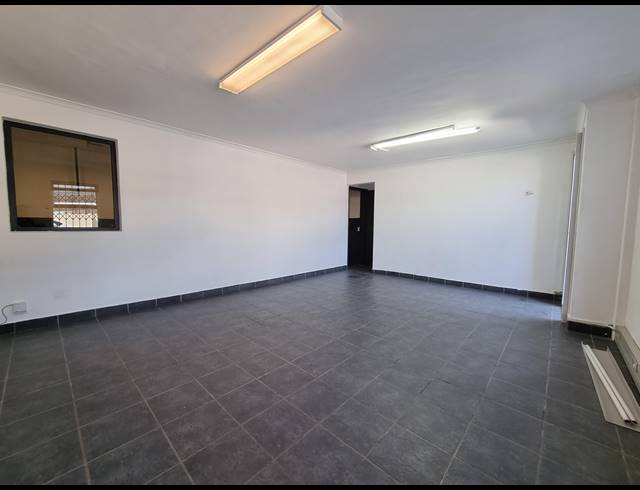 317M² WAREHOUSE TO LET IN ATLAS GARDENS